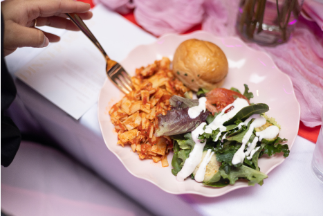 Pasta salad plate